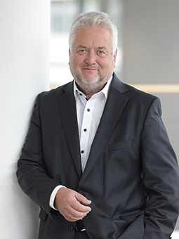 Prof. Dr. Werner Knöss, Vizepräsident des Bundesinstituts für Arzneimittel und Medizinprodukte