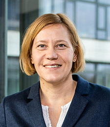 Portraitfoto CHMP Stellvertreterin Dr. Janet König (BfArM)