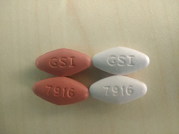 Abbildung Tablette  Fälschung und Original (Quelle: BfArM) Abbildung Tablette  Fälschung und Original