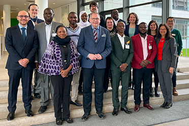 Group picture: BfArM president, TWG-MAG members, PharmTrain team, and WHO and BfArM Experts (Source: BfArM/PharmTrain) Group picture: BfArM president, TWG-MAG members, PharmTrain team, and WHO and BfArM Experts
